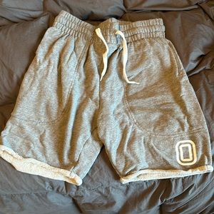 Overtime cotton hooping shorts. Size small in men’s grey